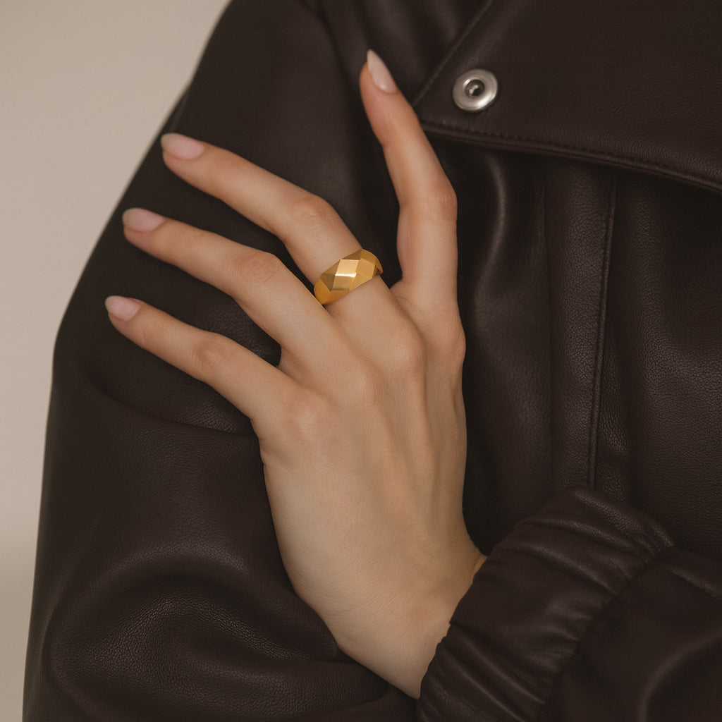 Piramit Altın Yüzük - Arvi Jewellery