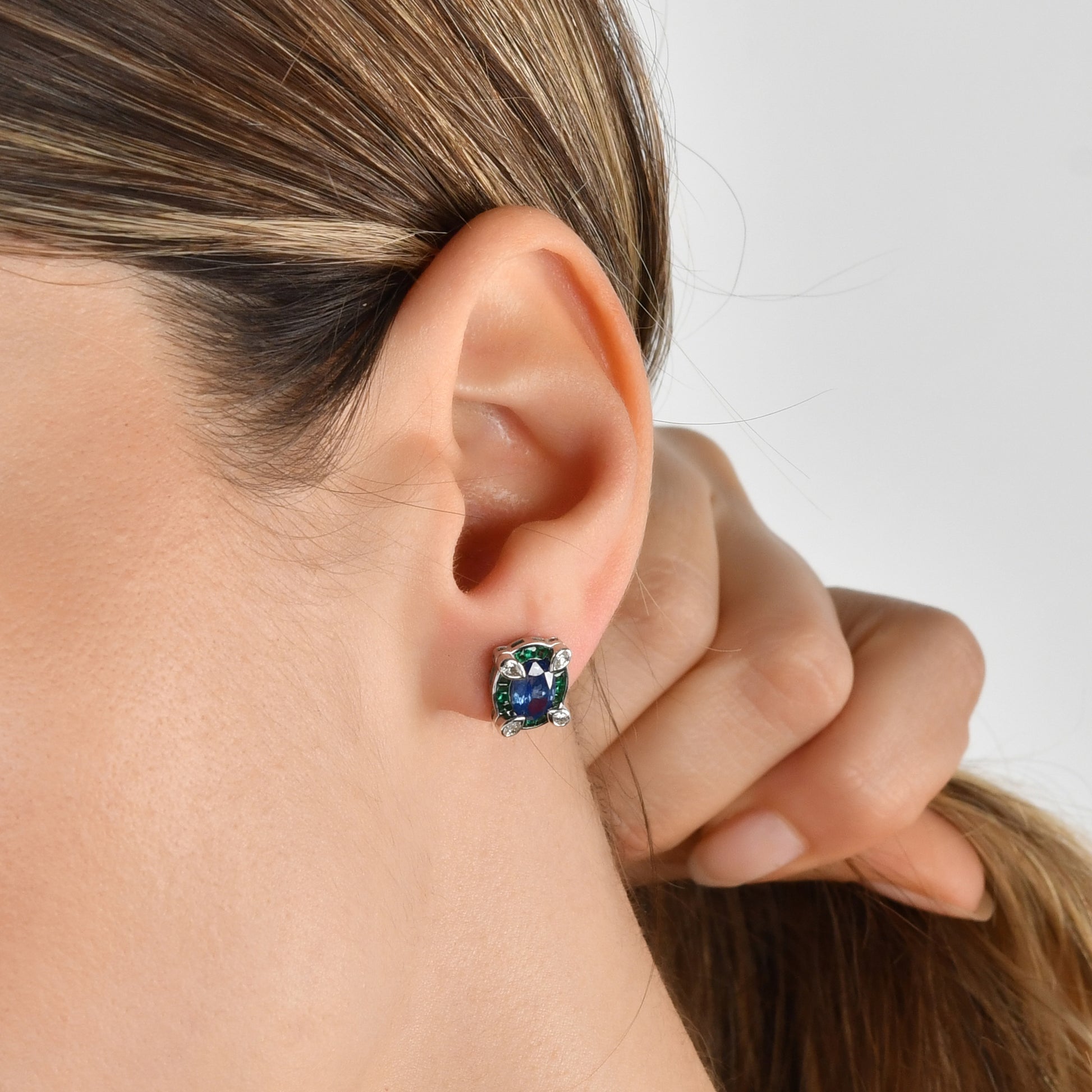 3,52 Karat Oval Safir Zümrüt Pırlanta Küpe - Arvi Jewellery