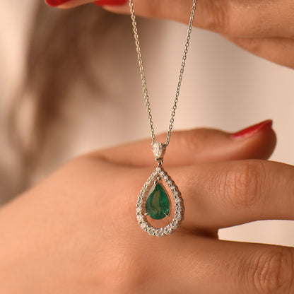 3,23 Karat Damla Zümrüt Pırlanta Kolye - Arvi Jewellery