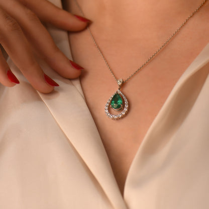 3,23 Karat Damla Zümrüt Pırlanta Kolye - Arvi Jewellery