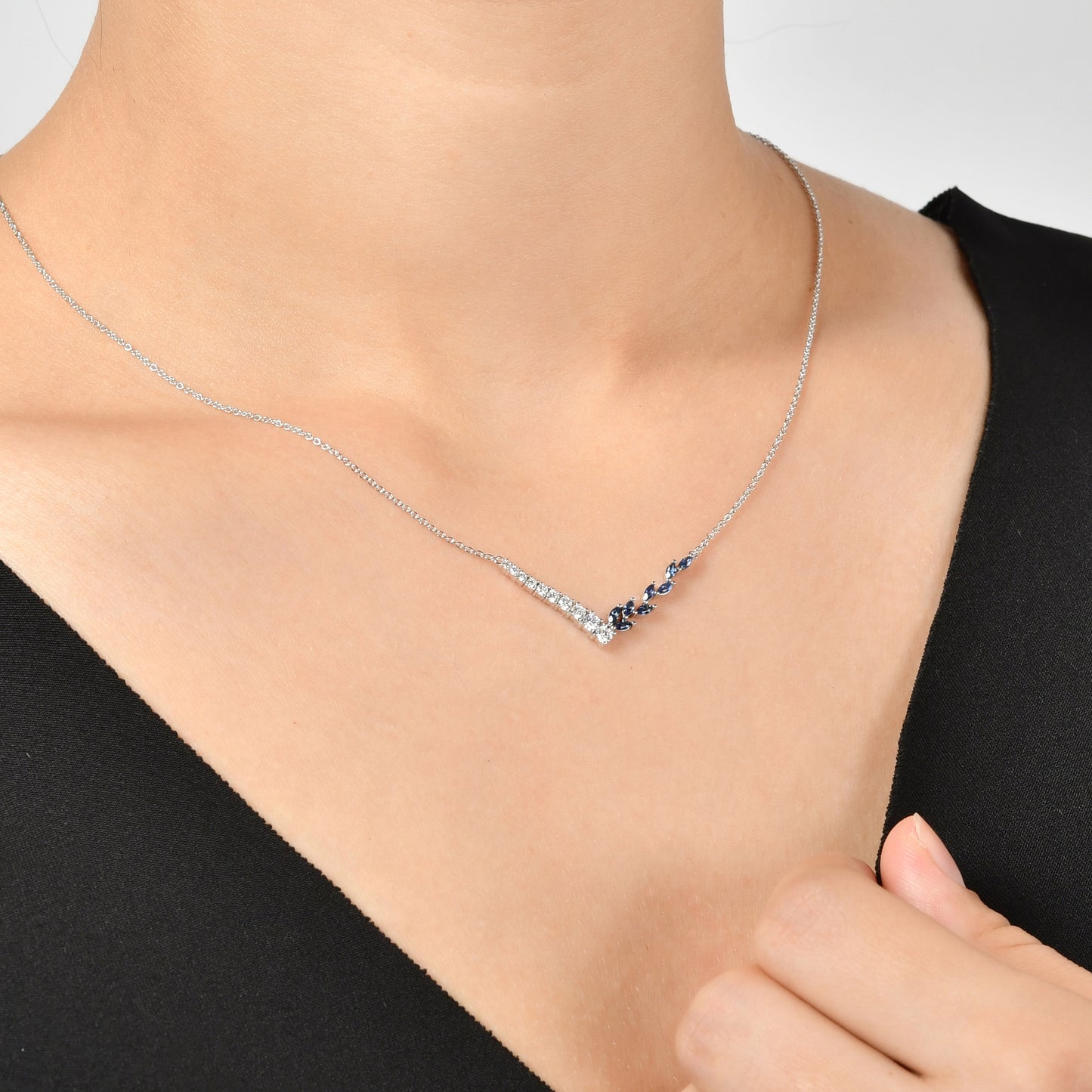 0,62 Karat Markiz Safir Pırlanta Kolye - Arvi Jewellery