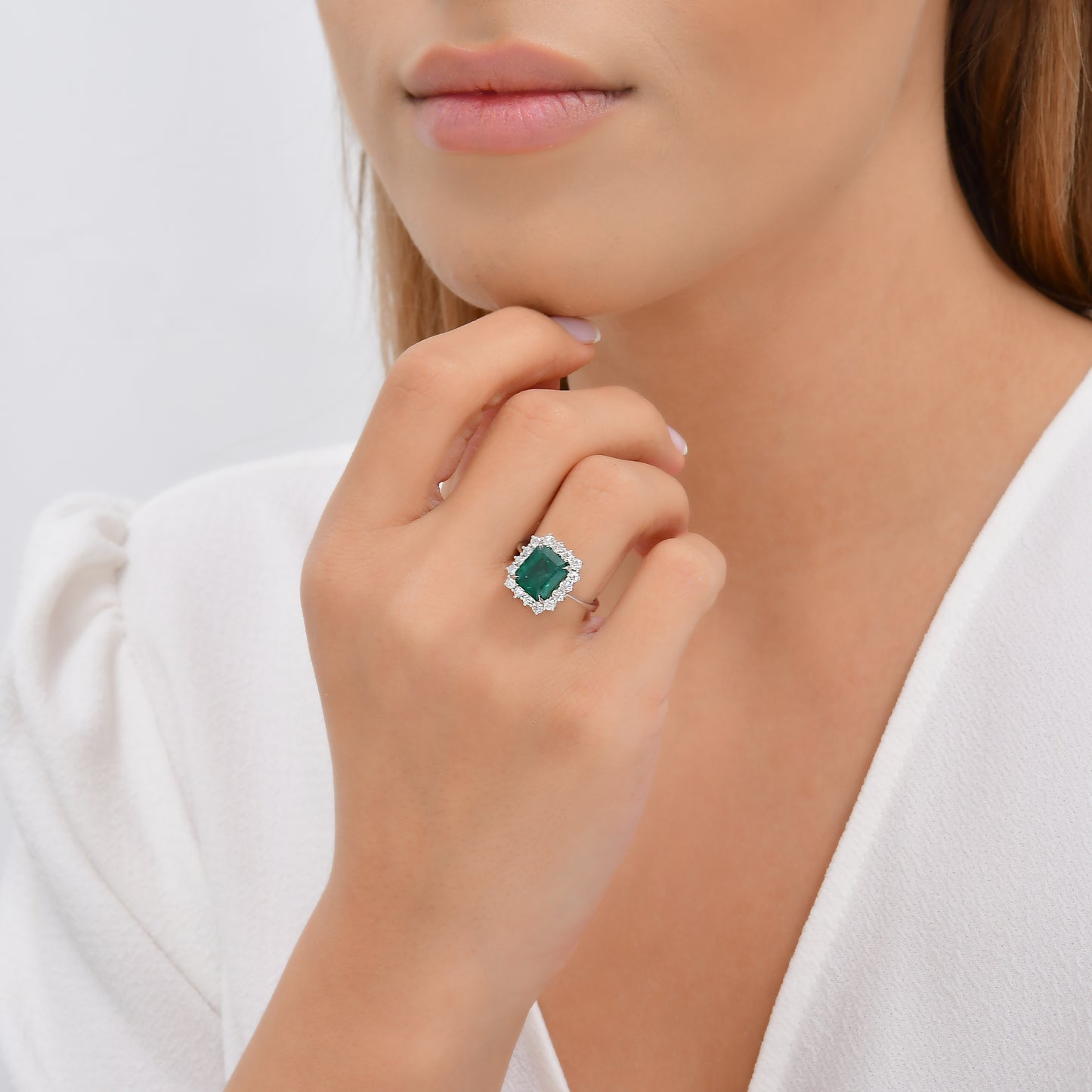 4,88 Karat Zümrüt Kare Anturaj Pırlanta Yüzük - Arvi Jewellery