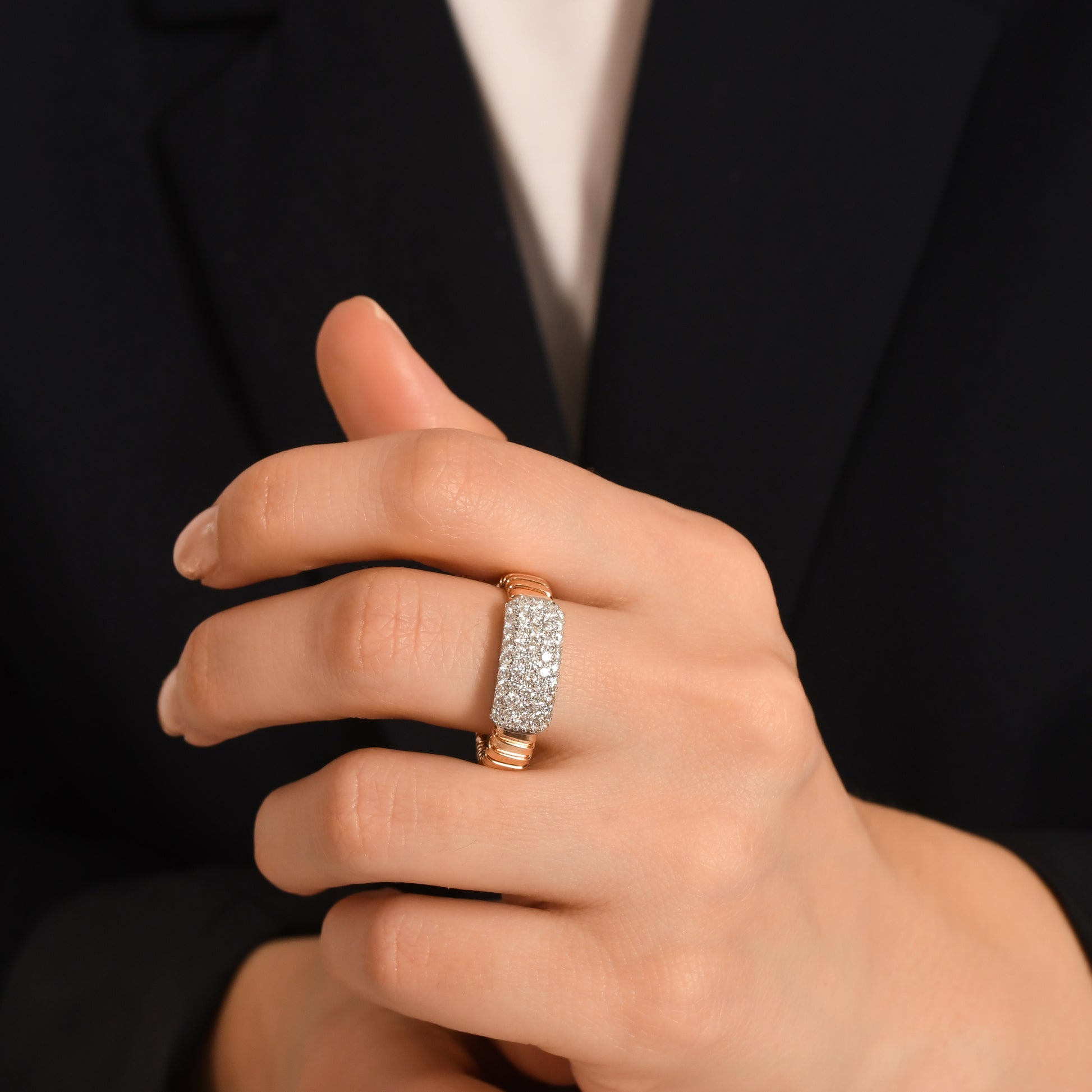 0,77 Karat Geniş Sarmal Pave Pırlanta Yüzük - Arvi Jewellery