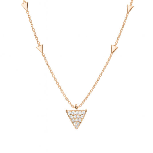 14 ayar beyaz, sarı ve rose altın seçenekleriyle tasarlanan pırlantalı altın kolye, 0,11 karat pırlanta detayı ve 42 cm zincir uzunluğu ile modern ve zarif bir görünüm sunan özel tasarım takı modeli