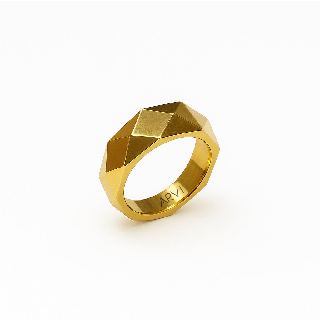 Piramit Altın Yüzük - Arvi Jewellery
