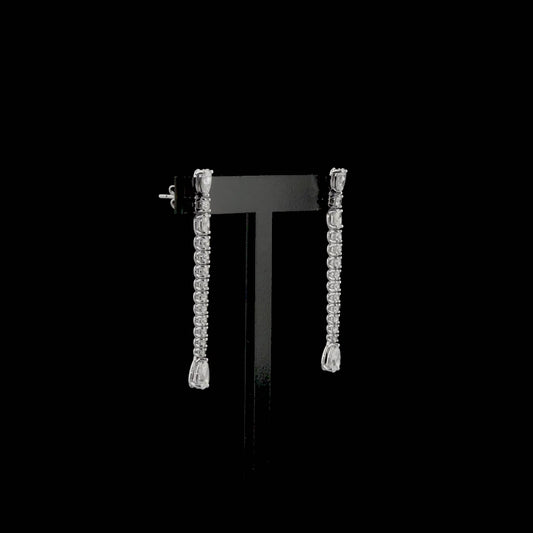 5,28 Karat Oval Damla Pırlanta Su Yolu Küpe