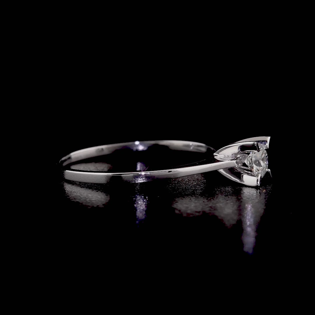 Estetik ve sağlam 4 badem tırnak tasarımıyla pırlantayı kavrayan beyaz altın tektaş yüzük. Günlük ve özel gün kullanımı için ideal. 4 Badem Tırnaklı Pırlanta Yüzük – Zarif ve Güçlü Tasarım

AS0002
AS00019
AS00027